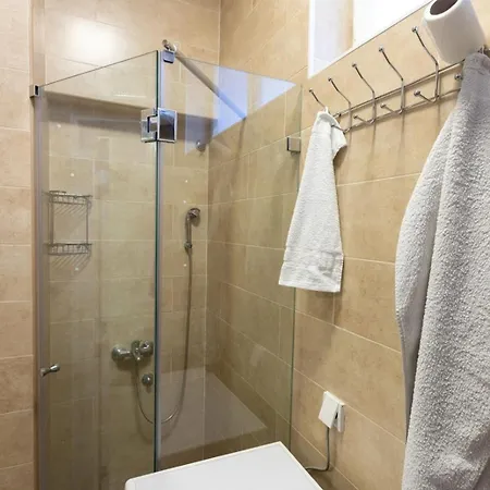 Oldest House Center *