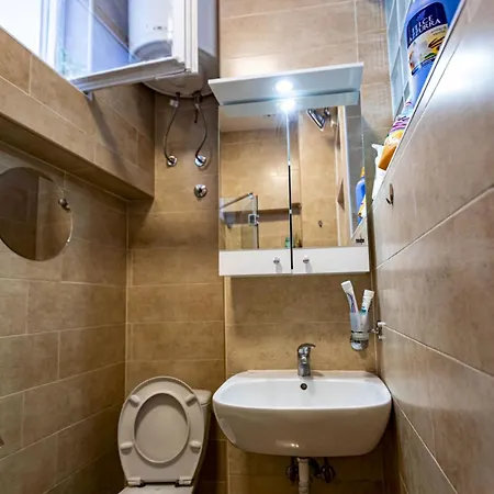 Apartment Oldest House Center